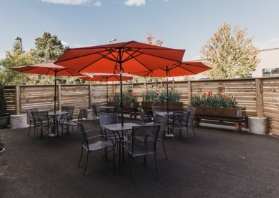 Clear-Creek-Events-Party-Courtyard-1