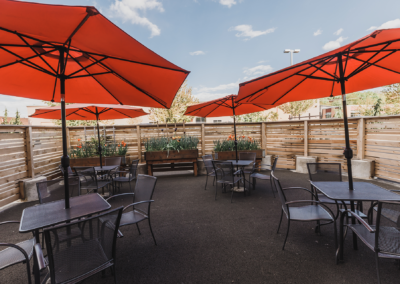 Clear-Creek-Events-Party-Courtyard-2